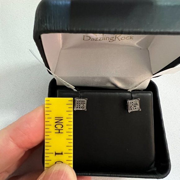 18K Oxidized White Gold Square Ear Studs w/ Screw Backs - Picture 3 of 7